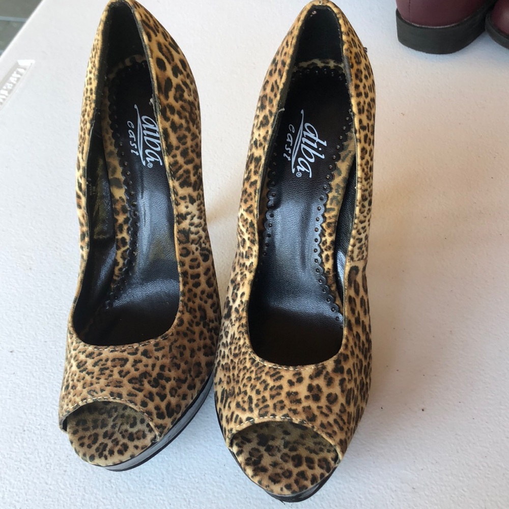 High heels ( cheetah)